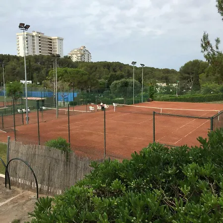 Casa Con Piscina Privada En Sitges 산트 페레 데 리베스