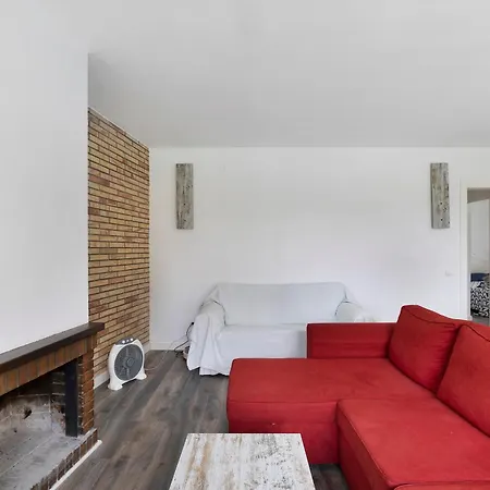 Casa Con Piscina Privada En Sitges Сasa de vacaciones